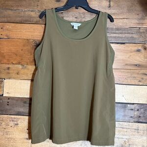 ATHLETA Passenger Tank Top Athleisure Gym‎ Size Medium in Acacia Olive